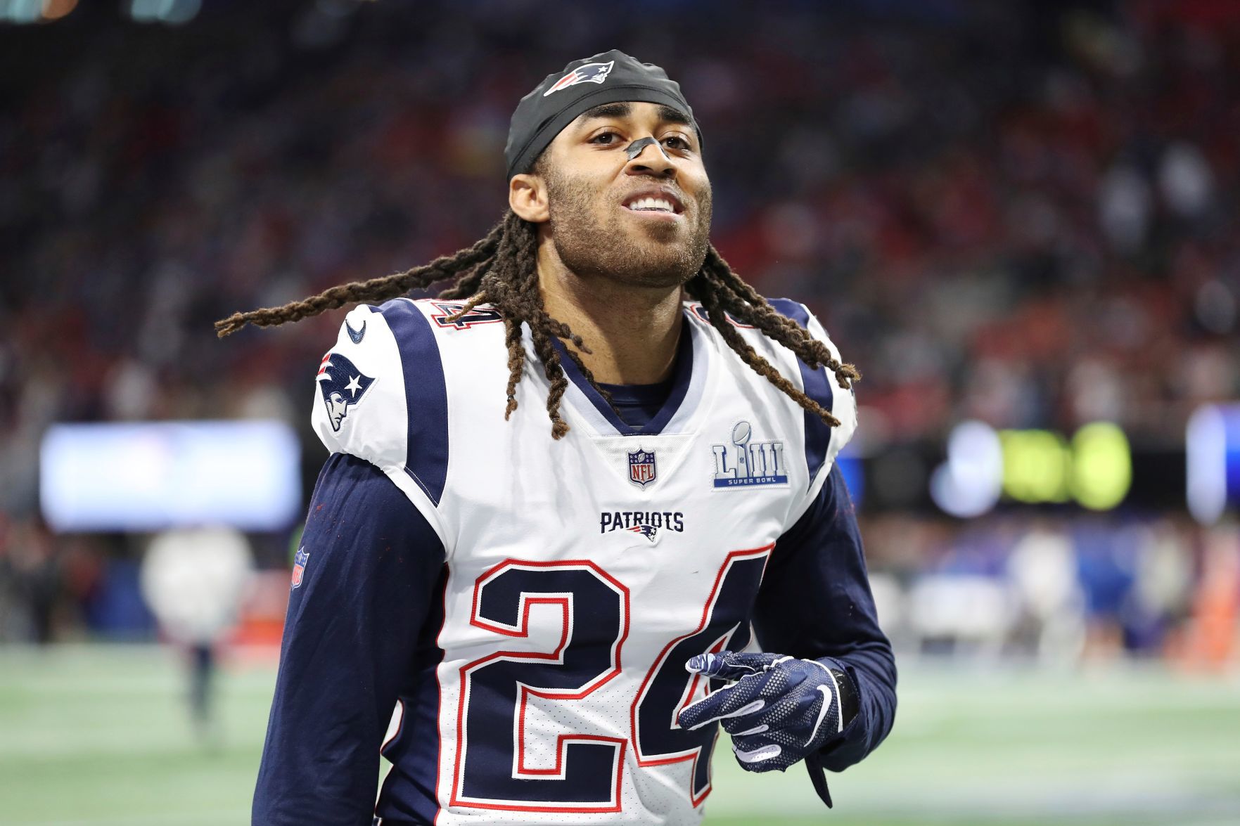 Patriots Rams Super Bowl Football